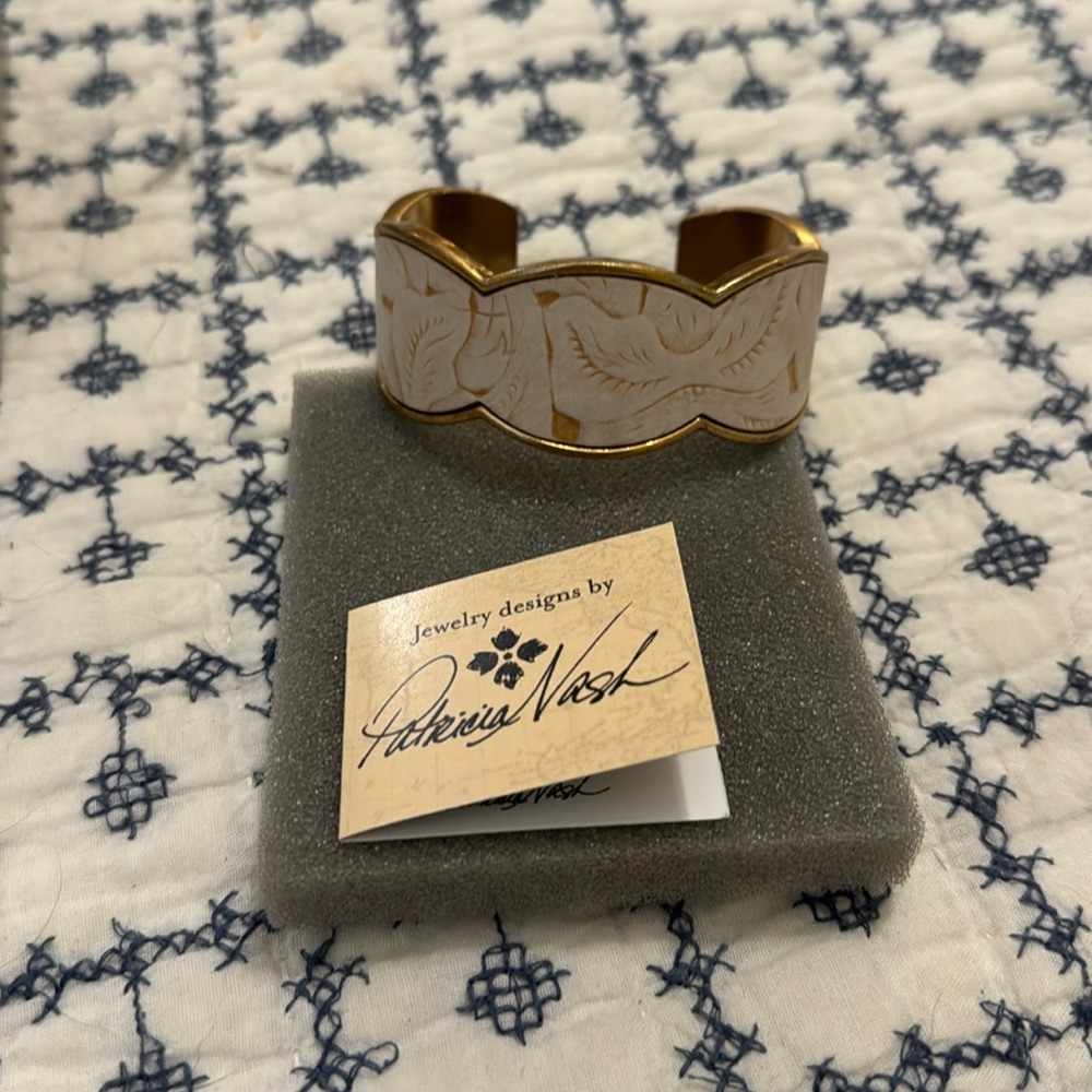 Patricia Nash cuff bracelet. NWT leather and metal combo.